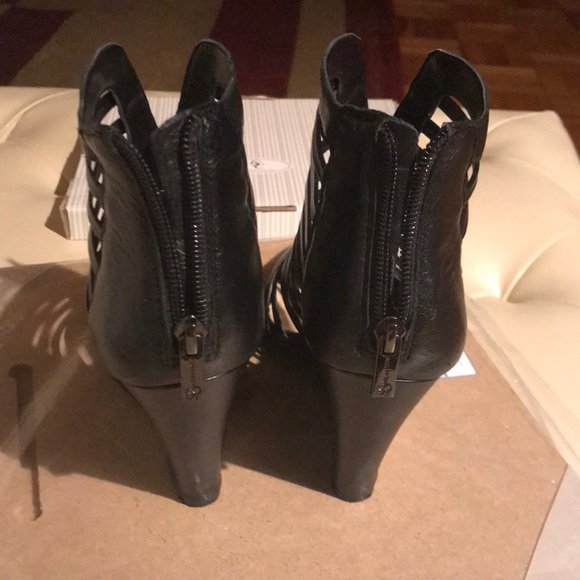 Jessica Simpson wedges - Picture 3 of 4